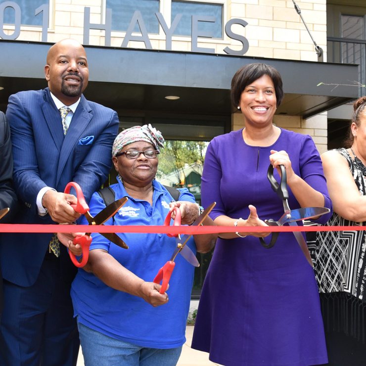 Deanwood Hills celebrates ribbon cutting.