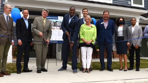 Robinson Overlook celebrates grand opening.