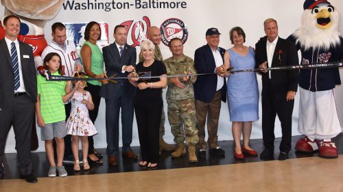 USO-Metro celebrates ribbon cutting of All-Star Depot.