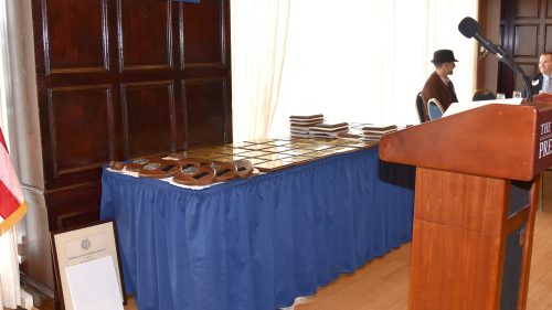 Project Executive Ben Nichols receives award.
