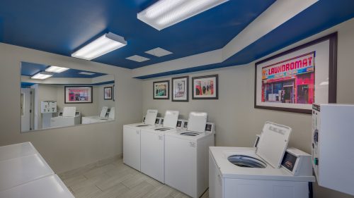 Woodbury Park at Courthouse Apartments interior.